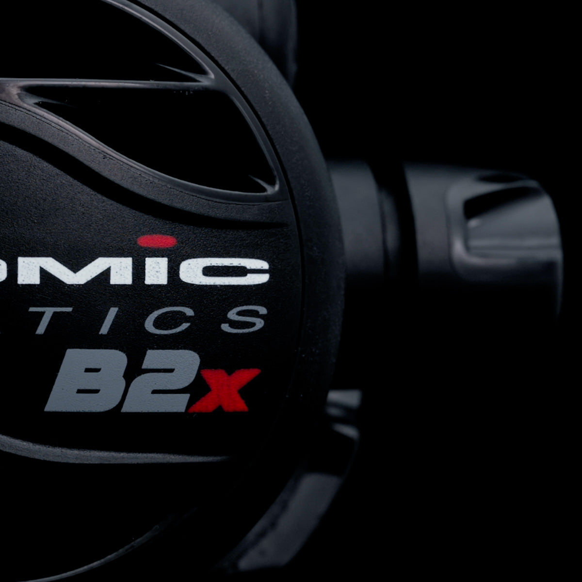 Atomic Aquatics B2X 1st & 2nd stage scuba regulator