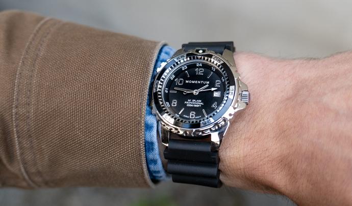 Momentum M1 Splash 38mm Oversized Ladies Dive Watch with Rubber Dive Strap