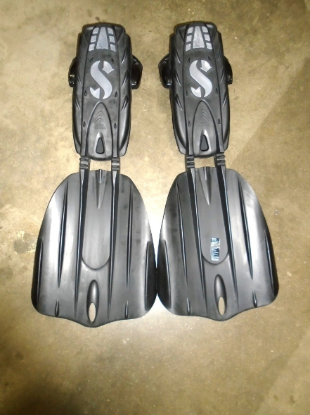 Scubapro Seawing Nova Fins Open Heel Size LARGE Scuba Diving Snorkeling - BLACK