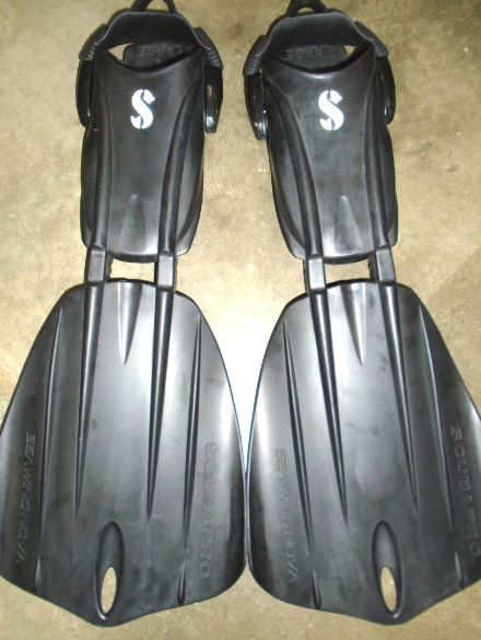 Scubapro Seawing Nova Fins Open Heel Size LARGE Scuba Diving Snorkeling - BLACK