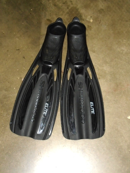 Sherwood Elite Full Foot Scuba Diving Snorkeling Fins - Small/EU40-41/US7.5-8.5