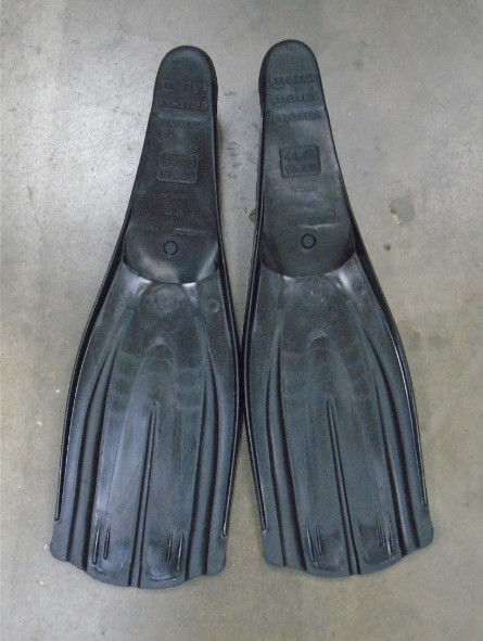 Mares Full Foot Avanti TRE Scuba Diving Snorkeling Fins Size 44-45 - BLACK