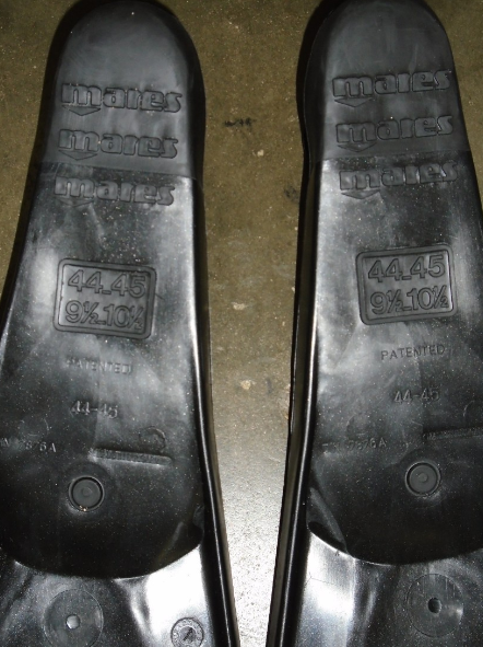 Mares Full Foot Avanti TRE Scuba Diving Snorkeling Fins Size 44-45 - BLACK