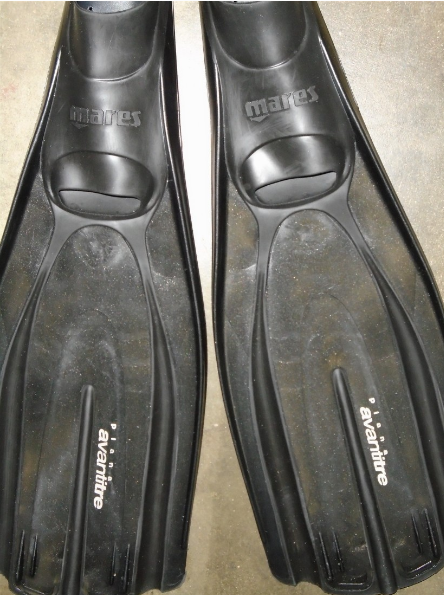 Mares Full Foot Avanti TRE Scuba Diving Snorkeling Fins Size 44-45 - BLACK