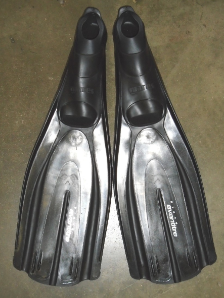 Mares Full Foot Avanti TRE Scuba Diving Snorkeling Fins Size 44-45 - BLACK
