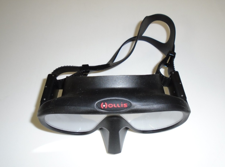 Hollis M1 Frameless Mask Wide View Low Volume Scuba Diving Snorkeling - BLACK