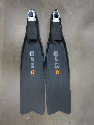 Mares Razor Pro Freediving Long Blade Full Foot Fins Spearfishing Size 43-44 BLK