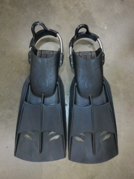 Hollis F2 Open Heel Light Weight Fins Spring Straps Scuba Diving Size XL BLACK