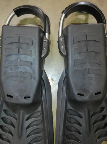 Hollis F2 Open Heel Light Weight Fins Spring Straps Scuba Diving Size XL BLACK