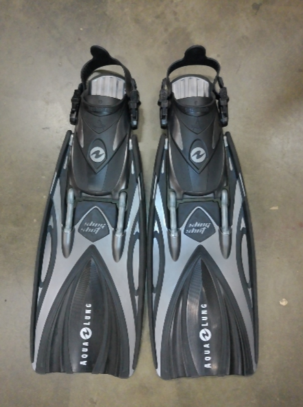 Aqualung Slingshot Open Heel Fins Scuba Diving Snorkeling Size Regular - SIL/BLK
