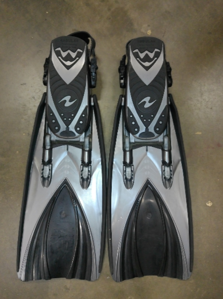 Aqualung Slingshot Open Heel Fins Scuba Diving Snorkeling Size Regular - SIL/BLK