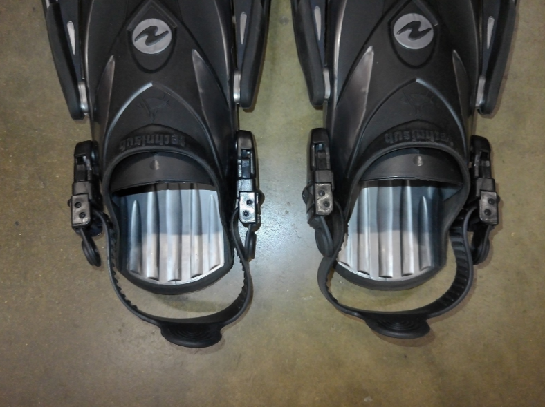 Aqualung Slingshot Open Heel Fins Scuba Diving Snorkeling Size Regular - SIL/BLK
