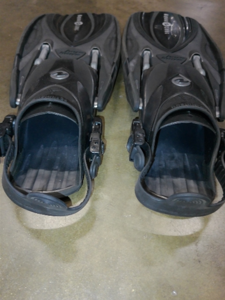 Aqualung Slingshot Open Heel Fins Scuba Diving Snorkeling Size Regular - SIL/BLK